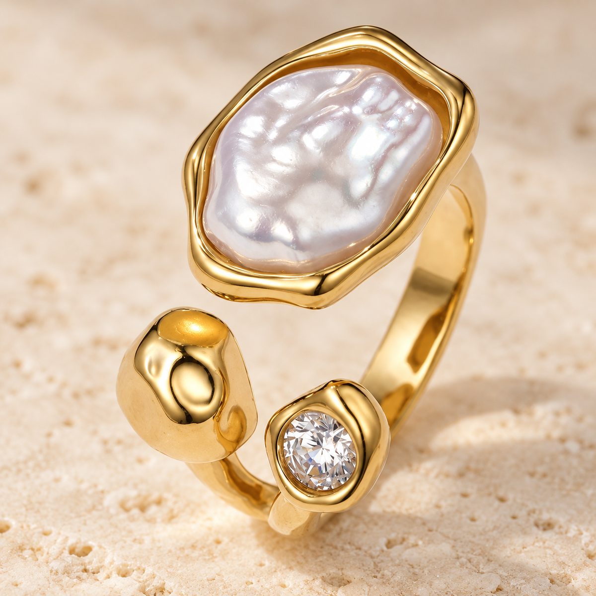 Bague Nacréa Trio – détail perle et cristal