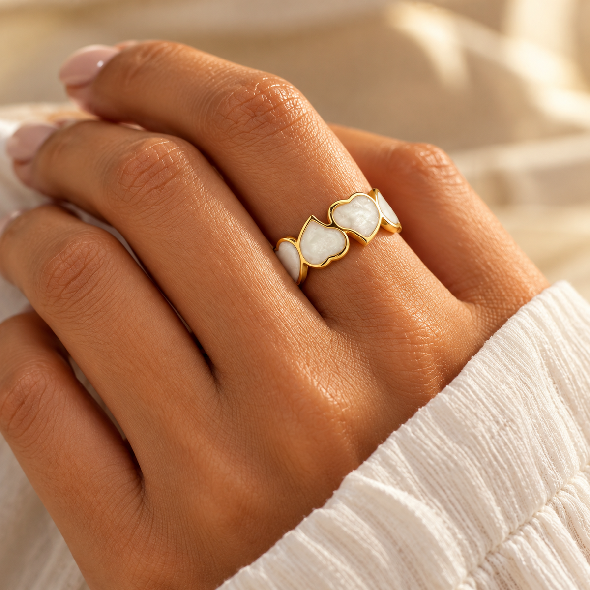 Bague Célina — Cœurs Blancs Dorés